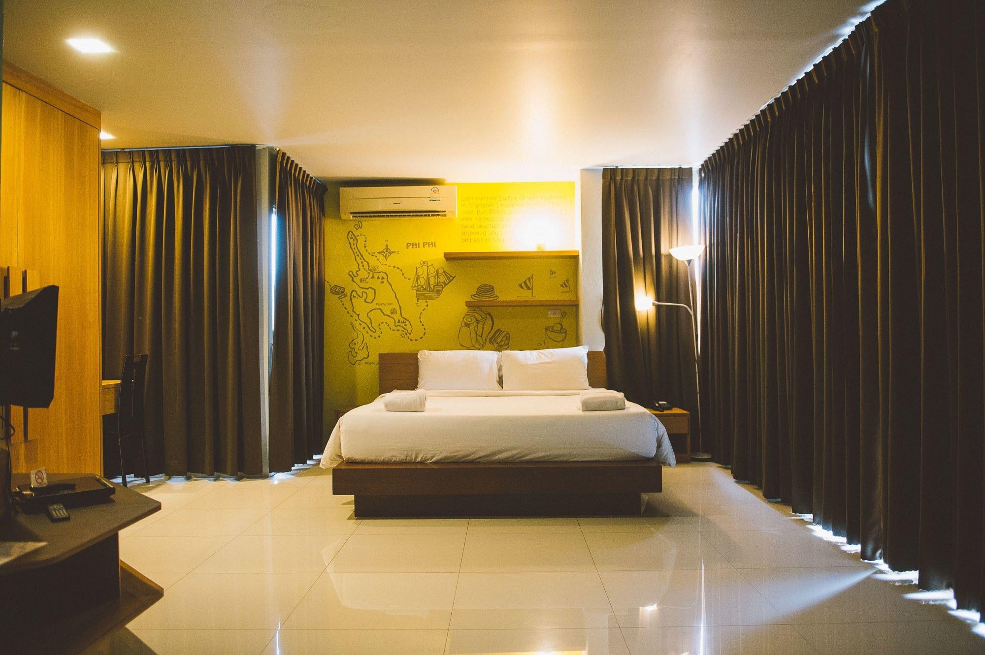 Loft 77 Hotell Bangkok Exteriör bild
