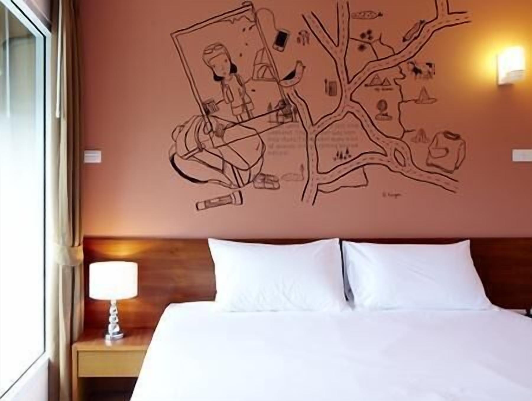 Loft 77 Hotell Bangkok Exteriör bild