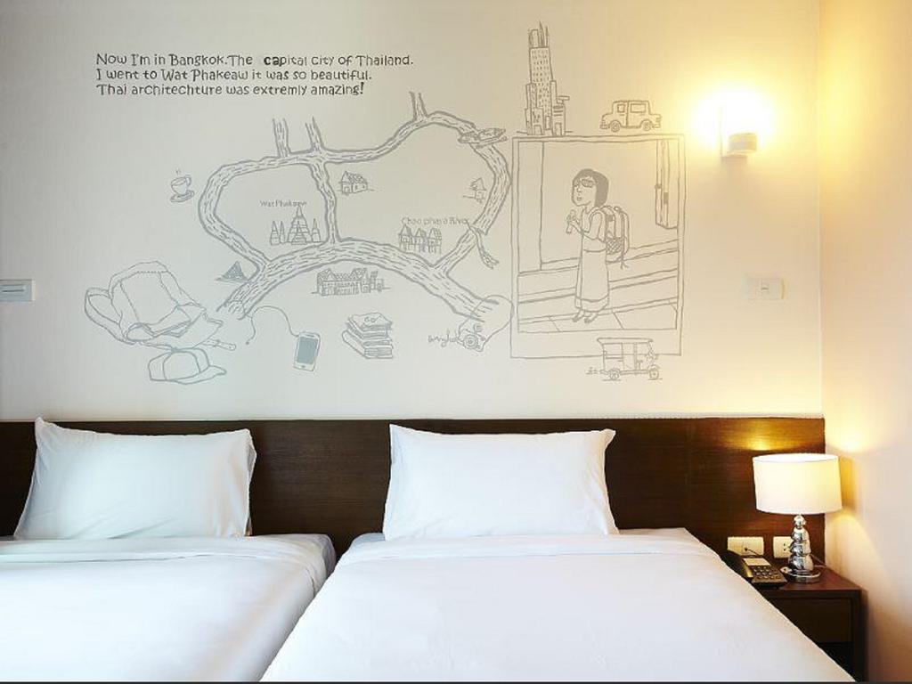 Loft 77 Hotell Bangkok Exteriör bild