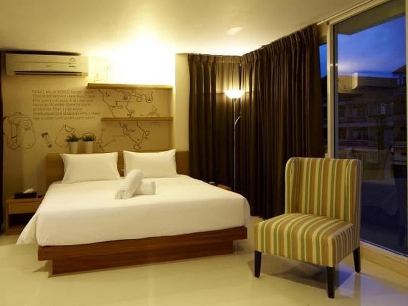 Loft 77 Hotell Bangkok Exteriör bild